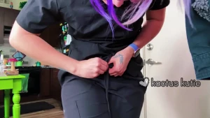 Nurse desperately pees in a trash can i had such a long and busy shift