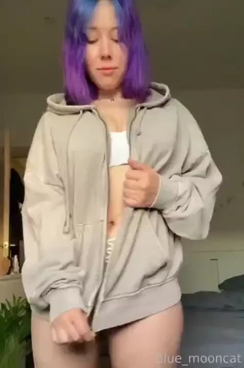 When you meet a girl in baggy clothes did you win fyp bigass bigtits 