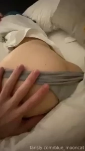 Late night ass massage from my bf ass massage fyp tease pov butt