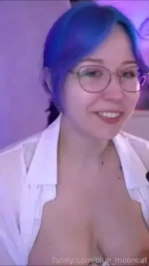 Scared horny tiktok petite curvy bigtits bigboobs gfe jiggle