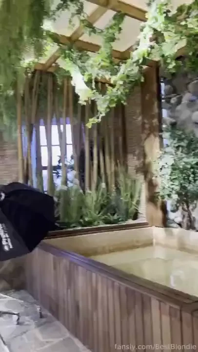 We shoot today new hot set for u just backstage part 2 