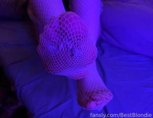 Do u want to suck my toes fyp toes feet stockings part 4