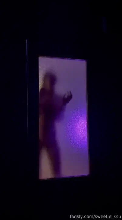 Imagine that you saw me through the door like in the video what would 