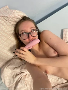 How about starting the morning with a blowjob fyp pussy littlegirl