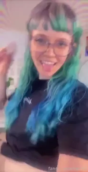 Send a tip if you like what you see 