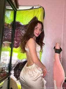 409192243283374080 part 14