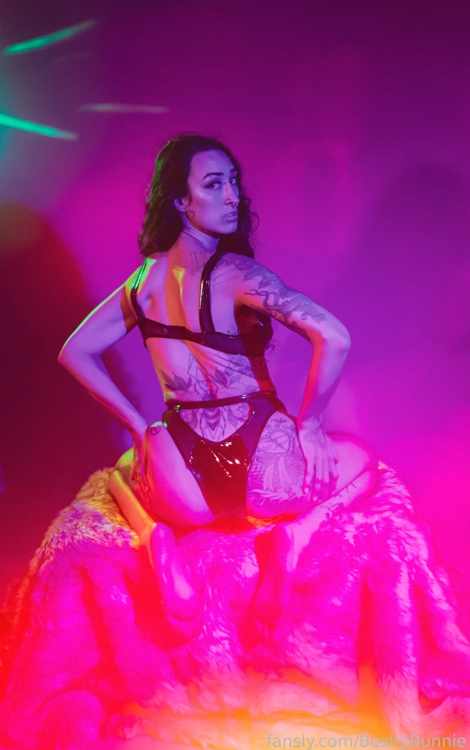 Meet me under the rainbow lights fyp hairy hairypussy armpits part 5 