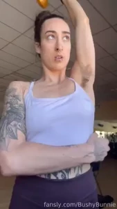 Working out at a new gym part 1 - triceps extensions