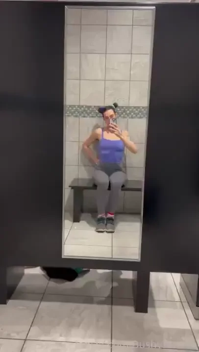 Hairy space princess fyp hairy armpit bushy armpitfetish armpitlicking part 3 