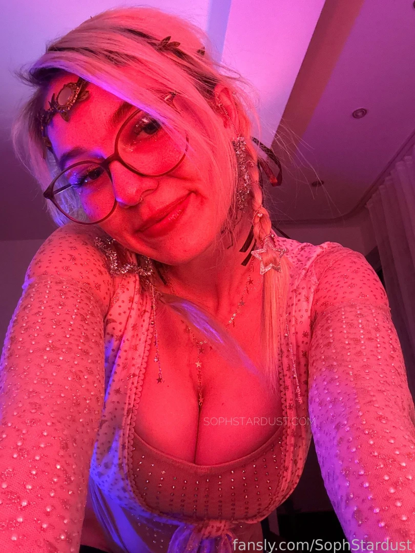 3 random pics after filming a yt video 5 more in this post unlock them part 1 