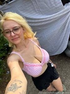 I made a lewd beach photo set amp beach asmr video you re going to see part 2