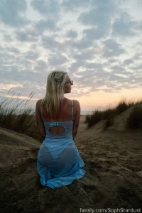 Sunset at the beach - lewd photo set being watched omg 4 pictures part 1