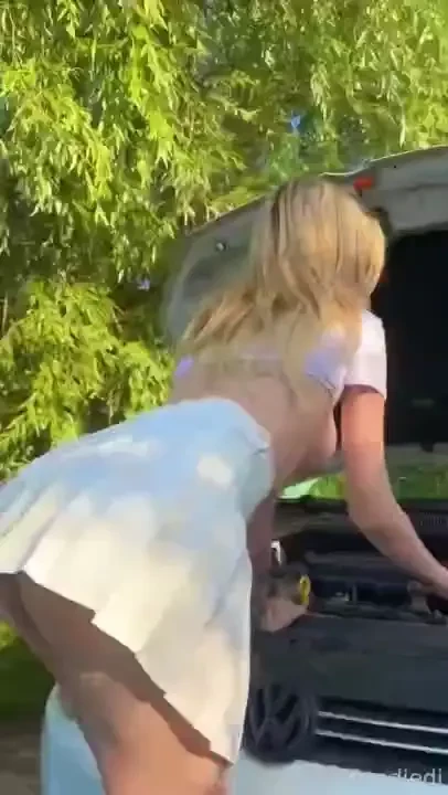 Feeling super horny come and chat with me i promise i won t bite you 