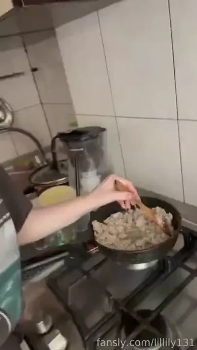 Actually i can also cook haha fyp petite teen lifestyle curvy glasses 