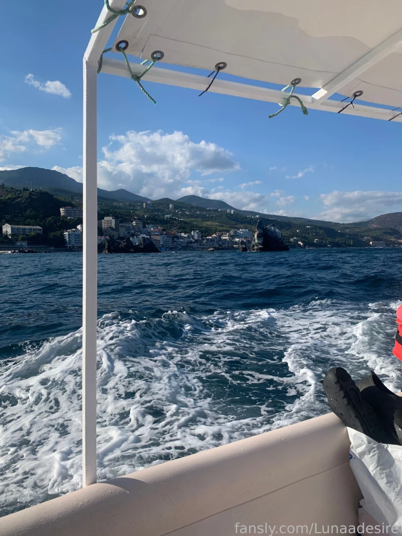 I want to do professional photo shoots for fansly someday i have a lot part 1 