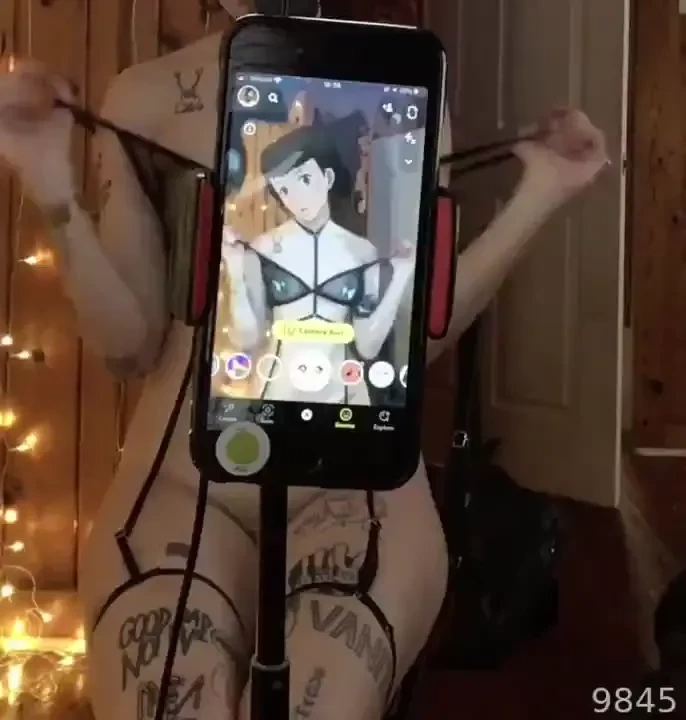 I love screens anime weird vtuber live roleplay fantasy absurd 