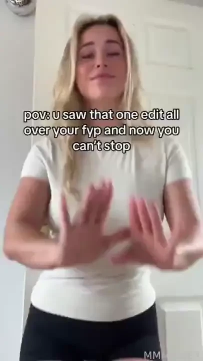 Comment yes plsss if you want the nude version in your dms cute petite 