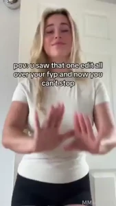 Comment yes plsss if you want the nude version in your dms cute petite