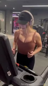 My second favourite cardio wanna be partners gymgirl boobs bouncing