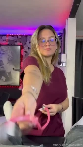 My heart and pussy are racing tengo el corazon y el co o acelarados