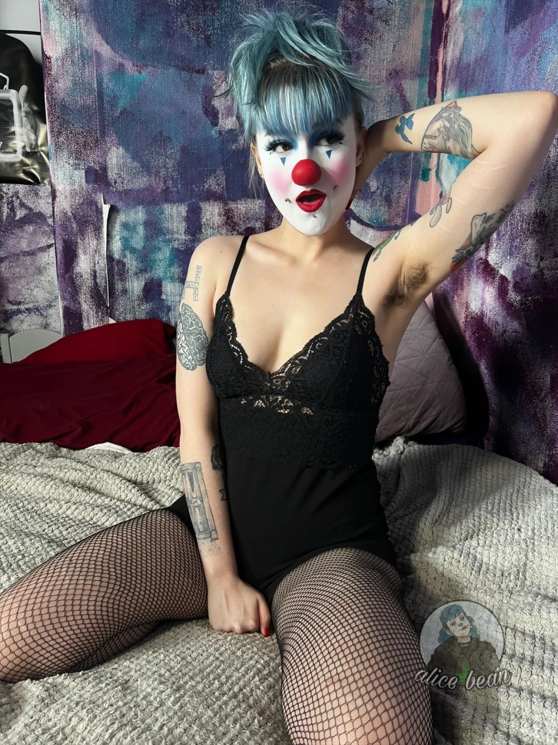 Fishnets clown clowngirl hairy uk british sexy smalltits petite part 1 