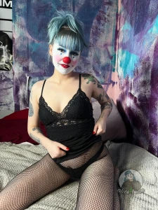 Fishnets clown clowngirl hairy uk british sexy smalltits petite