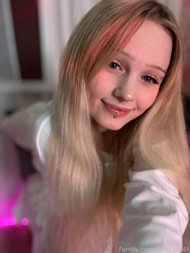 Do you want an uwu from me fyp blonde tease piercing cute makeup uwu 