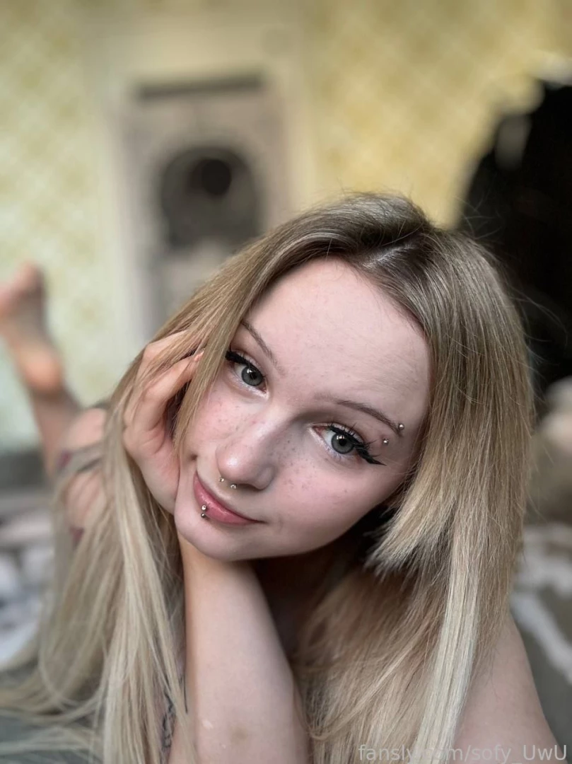 I think my face is pretty kissable today or is always that kissable 