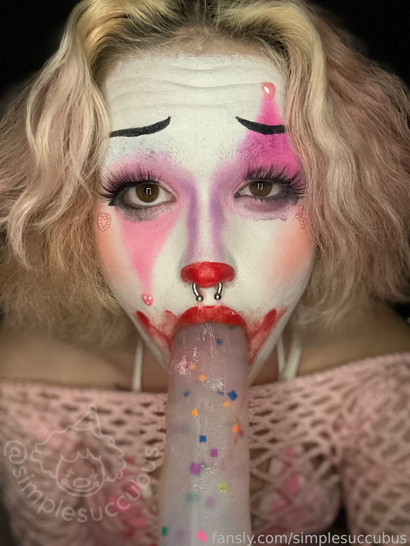 Sloppy drooly messy runny makeup clownjob anyone fyp clown clownporn 