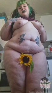 Do you like my sunflower bbwgoth goth british uk curvy bigtummy part 1