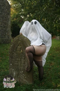 Lay with me between the leaves halloween costume dressup ghost part 3