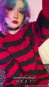 New clown alert egirl anime waifu tiktok emo alt amateur gamergirl