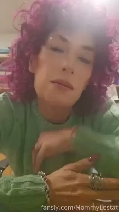 A little sleepy but happy are you up spoilme goodmorning wakeup 