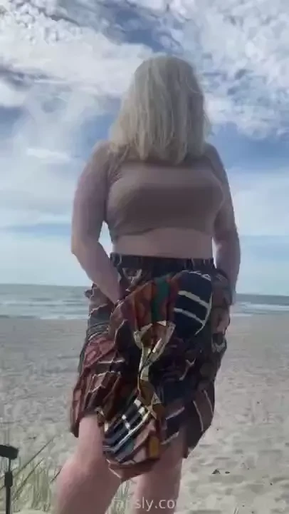 I am without panties fyp public outdoor outside beach chubby pawg 
