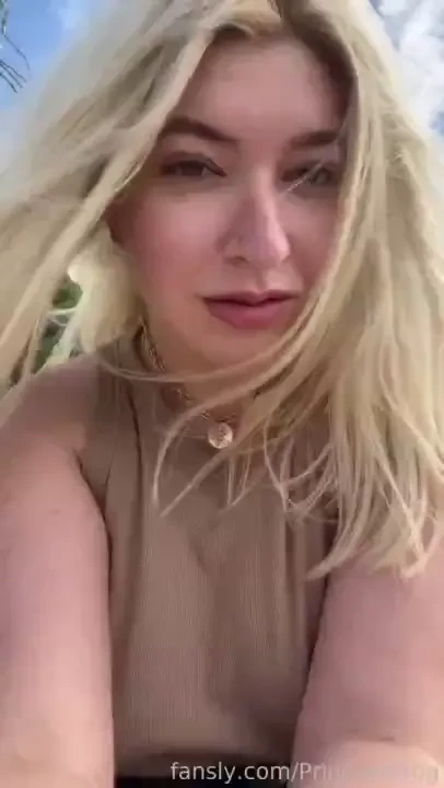 Have a nice day fyp video inpublic blonde public outdoor tiktok sfw 