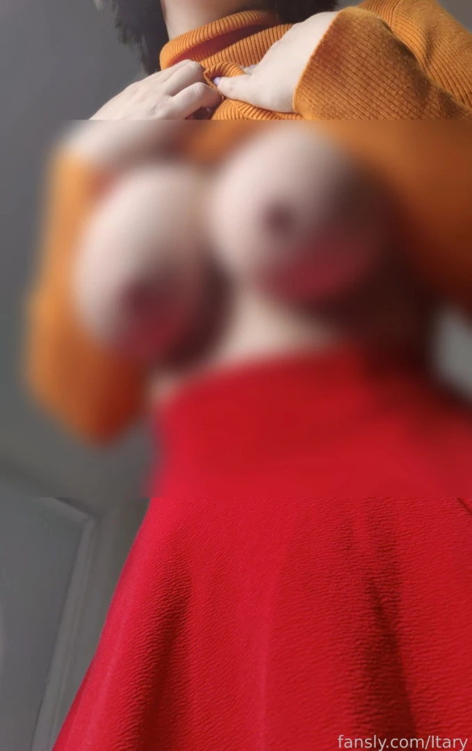 I think it s my favorite photo from the whole velma photoset velma 