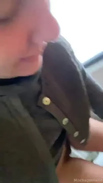 Pee on a train i look like a little potato 