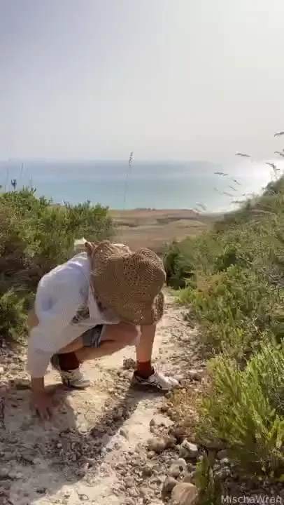 Pee in the nature reserve with a sea view 