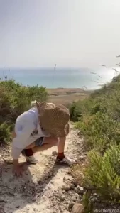 Pee in the nature reserve with a sea view