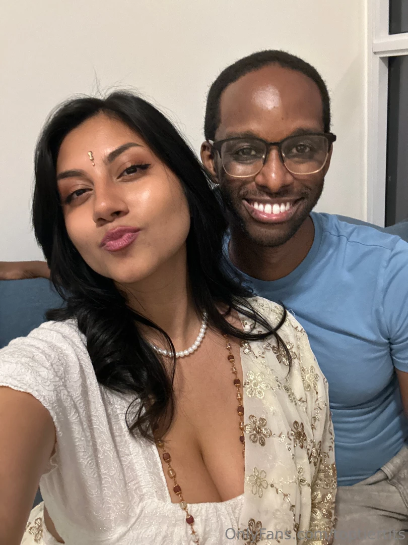 Trying to force myself to take more sfw pictures with my scene part 2 