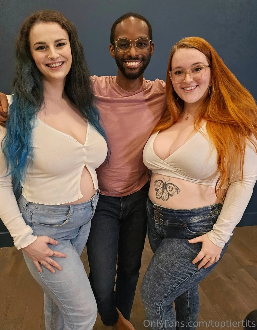 Photo set sfw french-canadian blowjob and titfuck double team i think part 1 