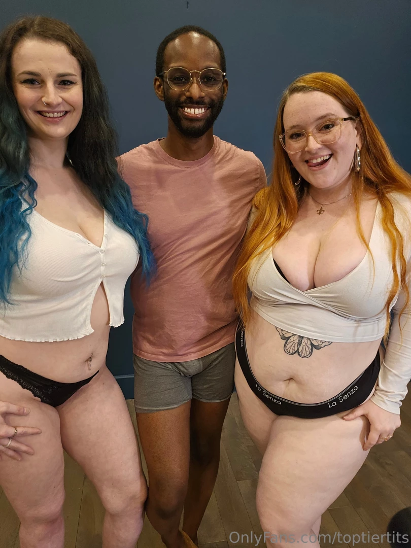 Photo set sfw french-canadian blowjob and titfuck double team i think part 4 