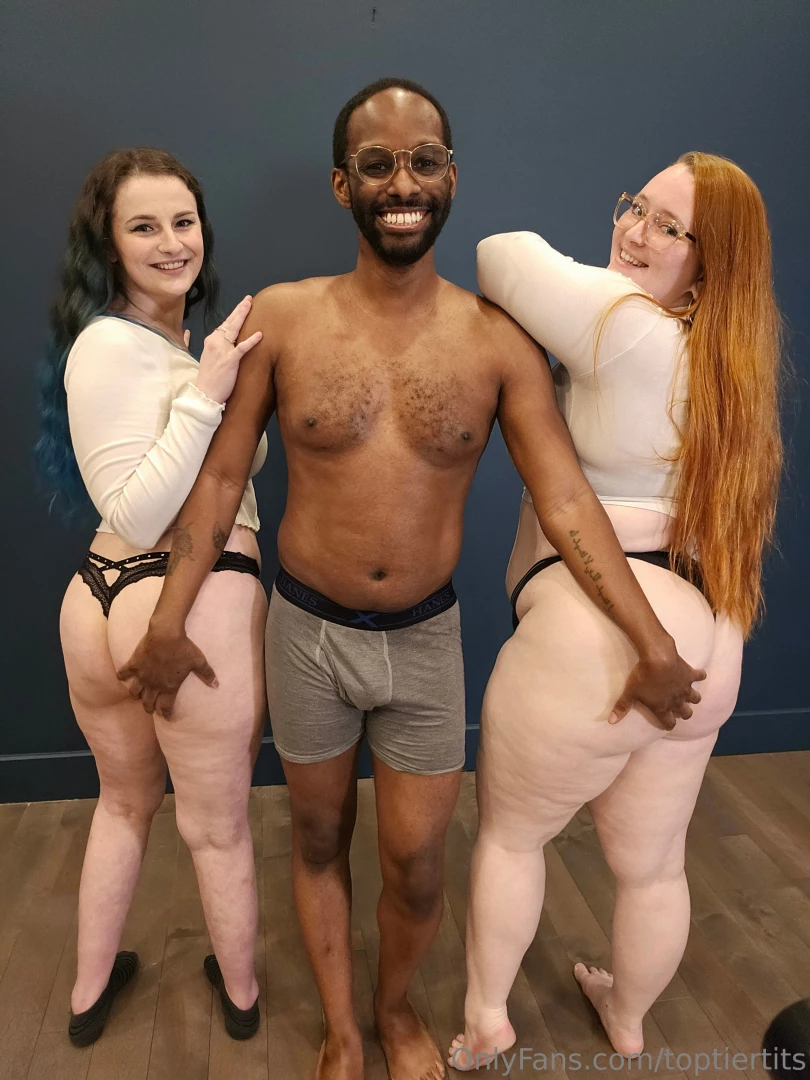 Photo set sfw french-canadian blowjob and titfuck double team i think part 5 