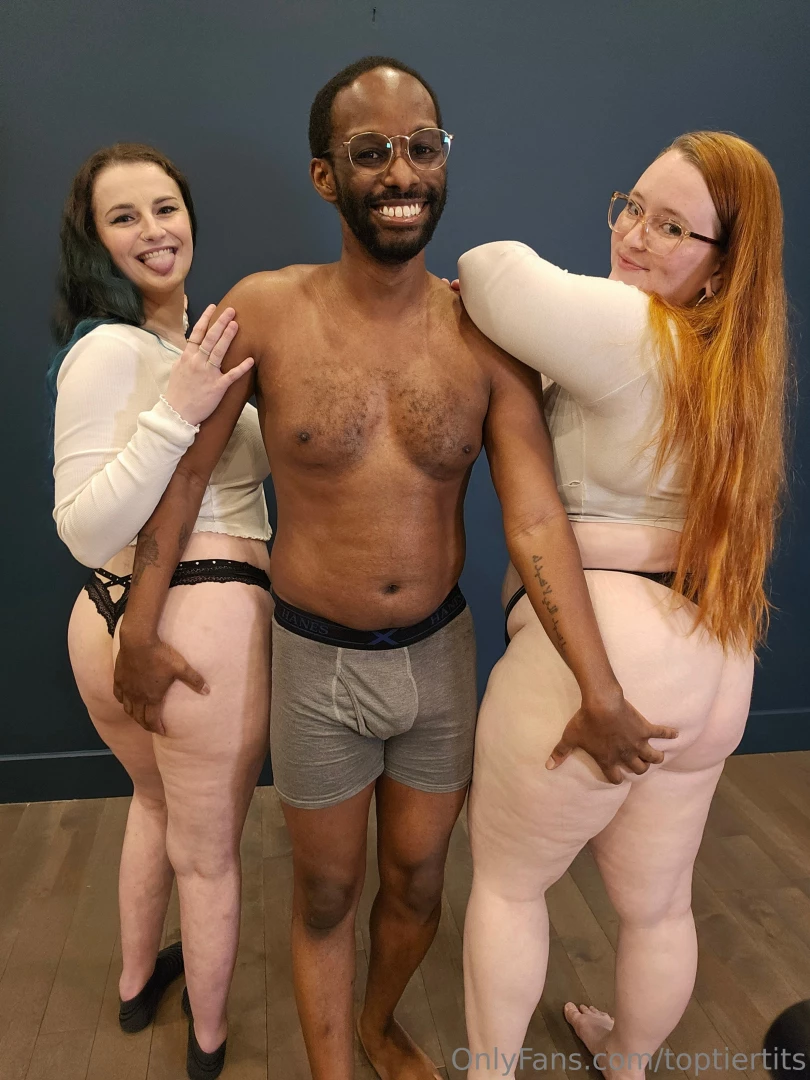 Photo set sfw french-canadian blowjob and titfuck double team i think part 6 