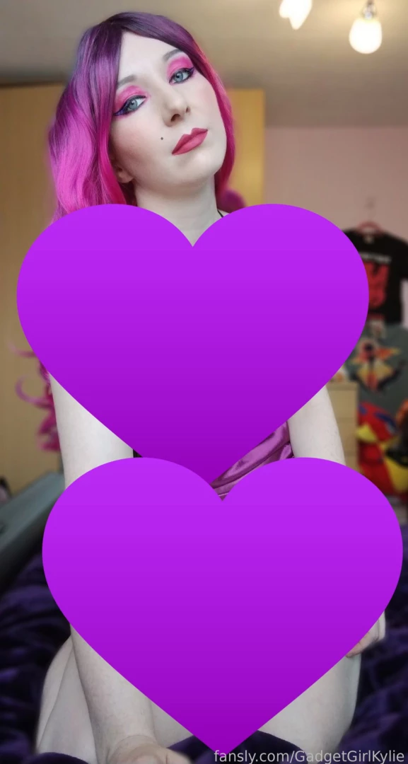 Got some sexy lingerie nightwear pics for you today if you open this 4 part 3 