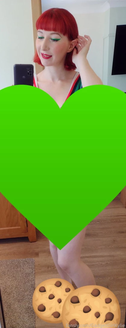 2 bonus pics just for my silver kitten subs of that hot jumpsuit look part 1 