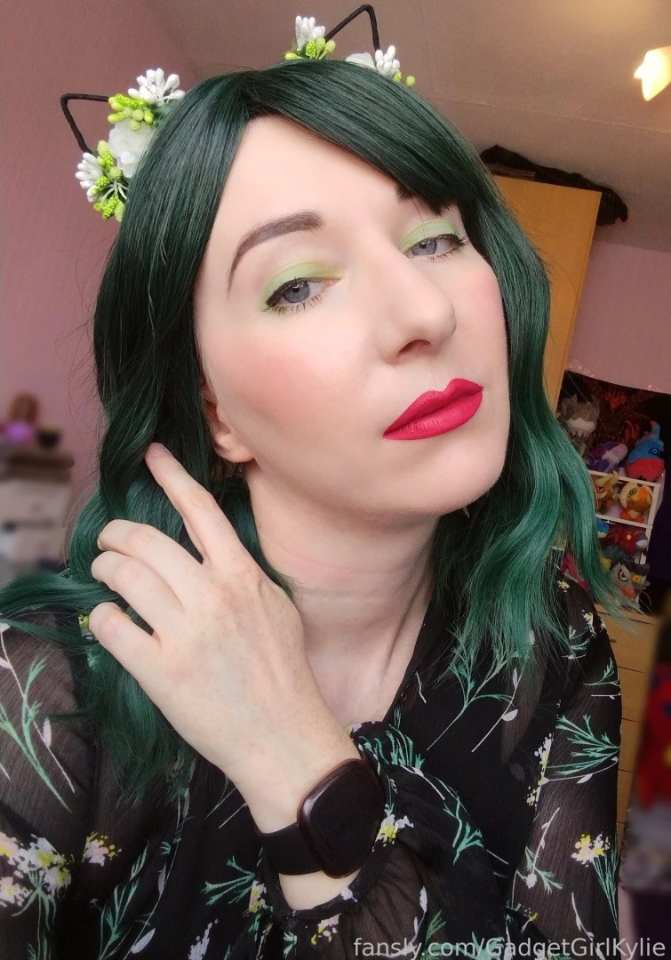 Here is my subs exclusive selfie today looking serene here 3 catgirl 