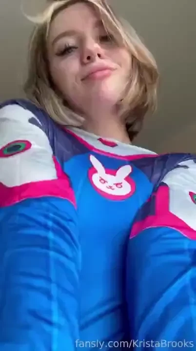 Are you attracted to my new outfit cute kawaii pawg bigass cosplay 