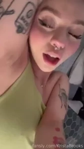 I thought i d show off my body a little bit smalltits cute teen