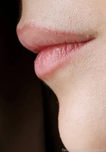 What kind of kisses do you like